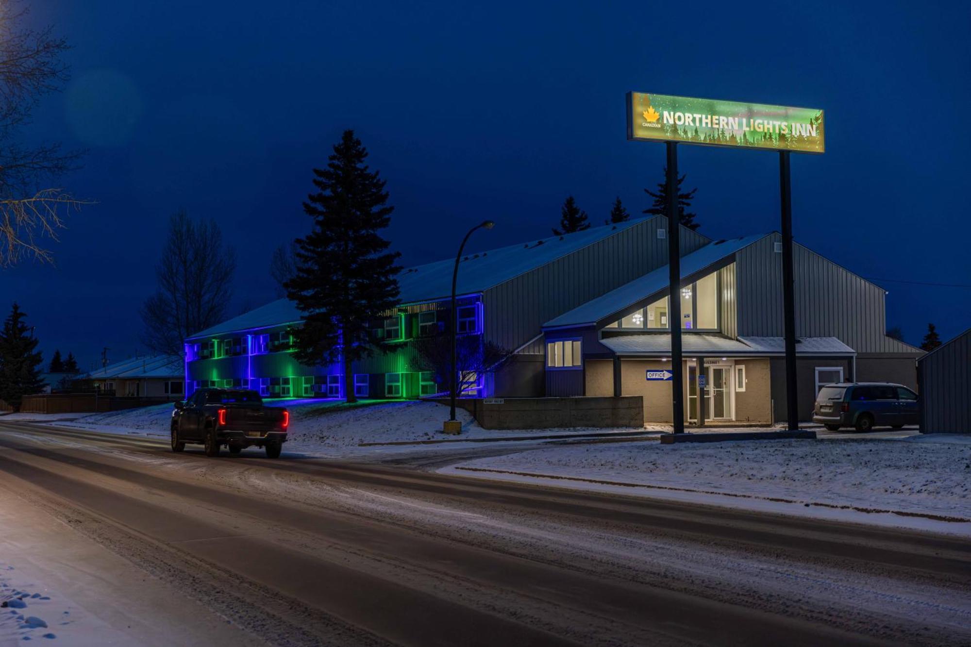Northern Lights Inn Fort St. John Dış mekan fotoğraf